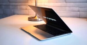 軽量モバイル中古PCおすすめ【持ち運び重視】