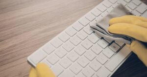 初心者でも簡単！中古PCが新品のように輝くリフレッシュ清掃術